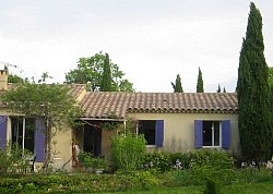 Haus vom Garten aus gesehen